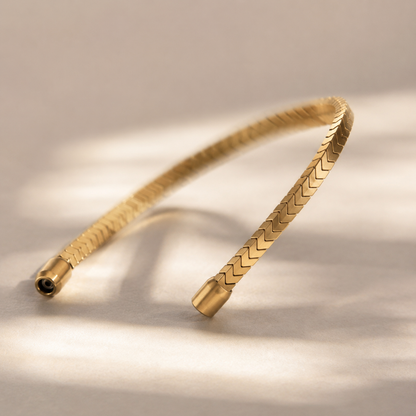 Herringbone Magsnap Bracelet (Gold-Tone)
